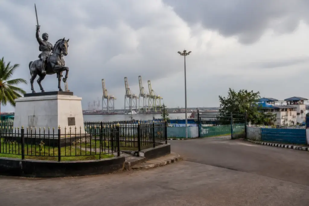 Goa Shivaji statue land dispute involving Mormugao Port Authority property and a High Court case